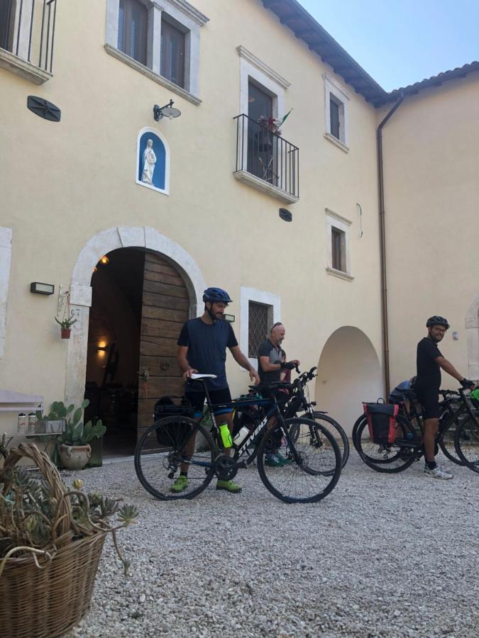 Hotel Dimora dell'Arte Navelli Esterno foto