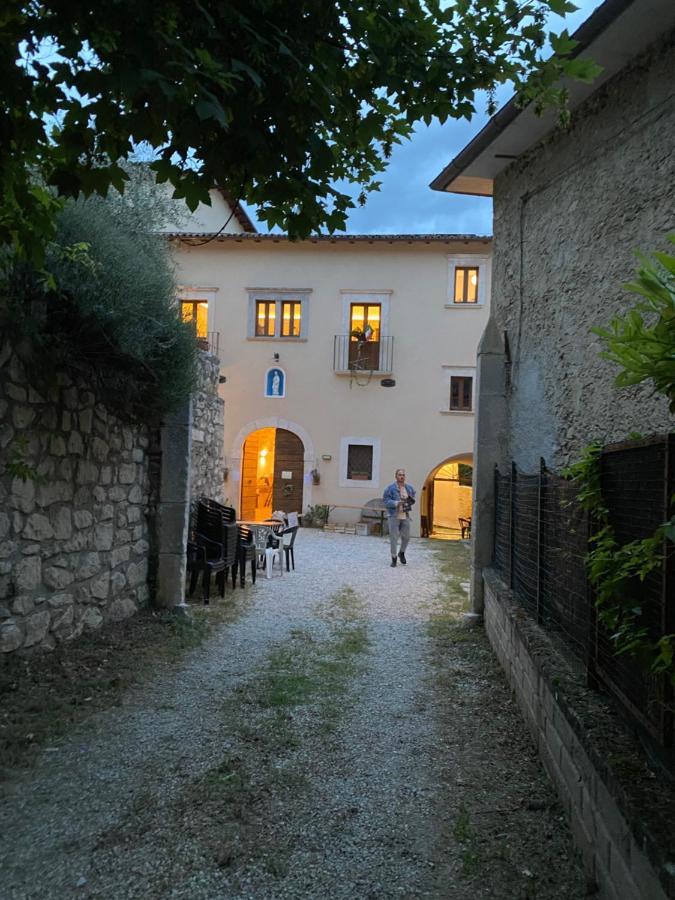 Hotel Dimora dell'Arte Navelli Esterno foto