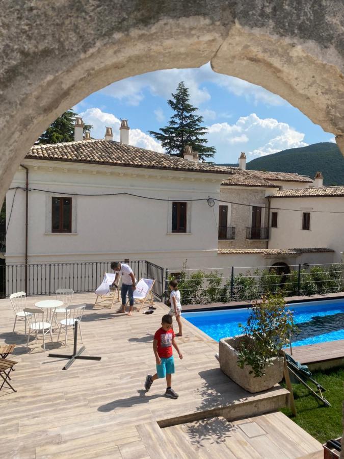 Hotel Dimora dell'Arte Navelli Esterno foto